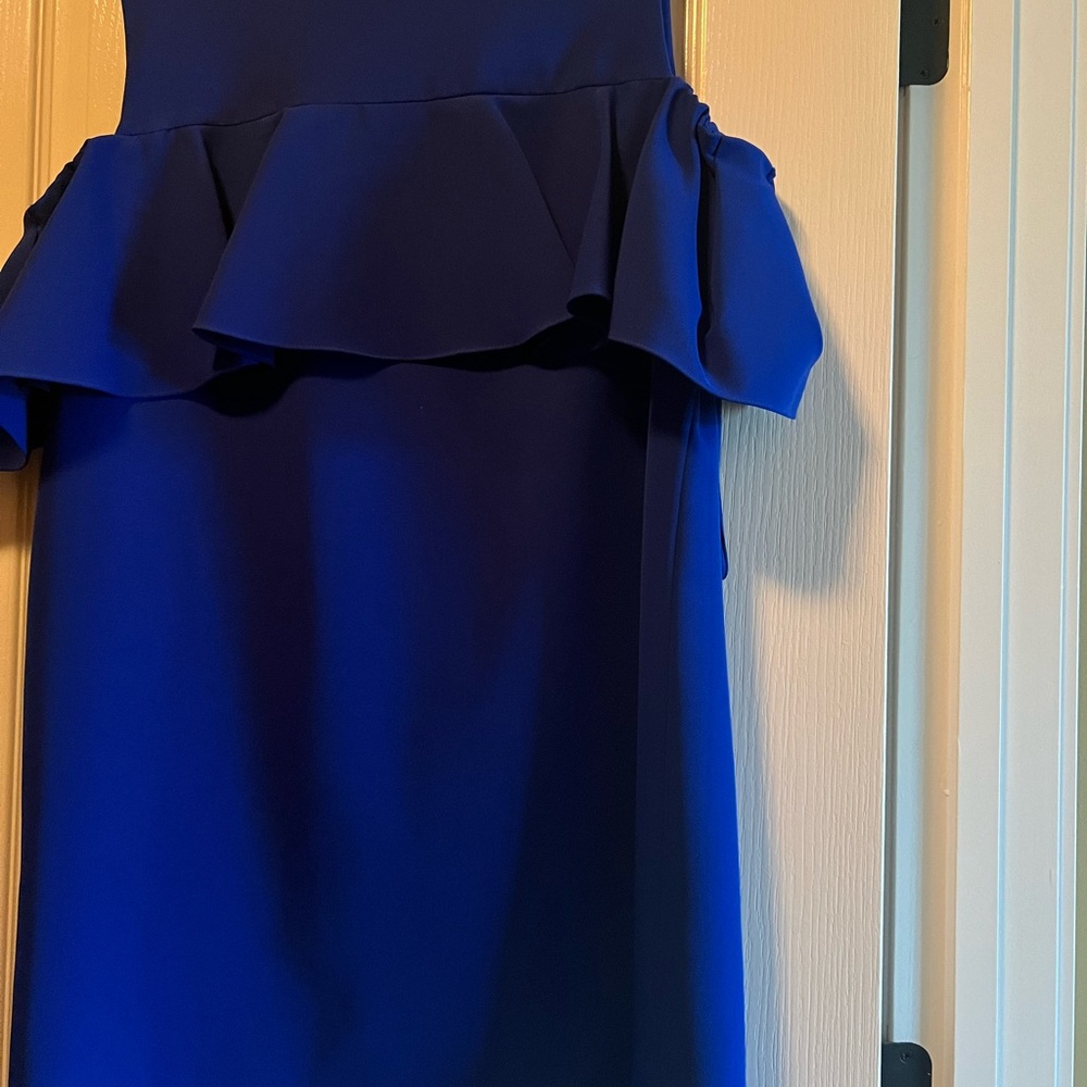 Tahari cold shoulder dress